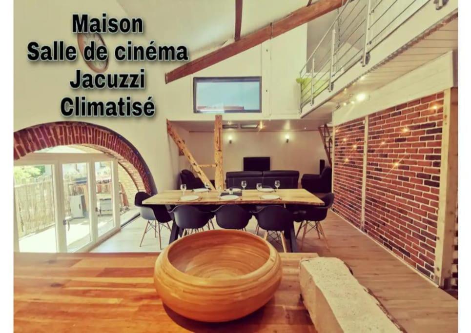 Maison De Village, Jacuzzi, Salle Cinema Valencin ภายนอก รูปภาพ